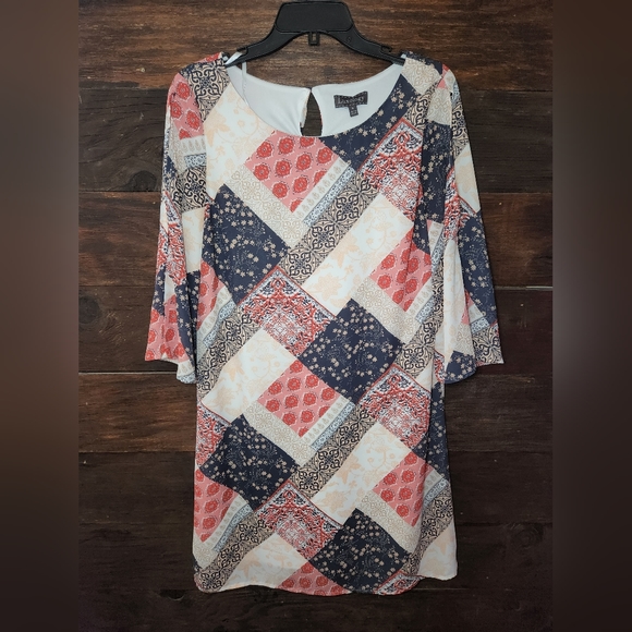 Junior's Dress - Picture 2 of 2